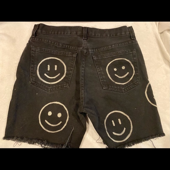 CUSTOM Smiley Face Shorts - Picture 2 of 2